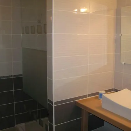 Le Peyroux Bed & Breakfast 3*