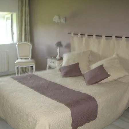 Le Peyroux Bed & Breakfast